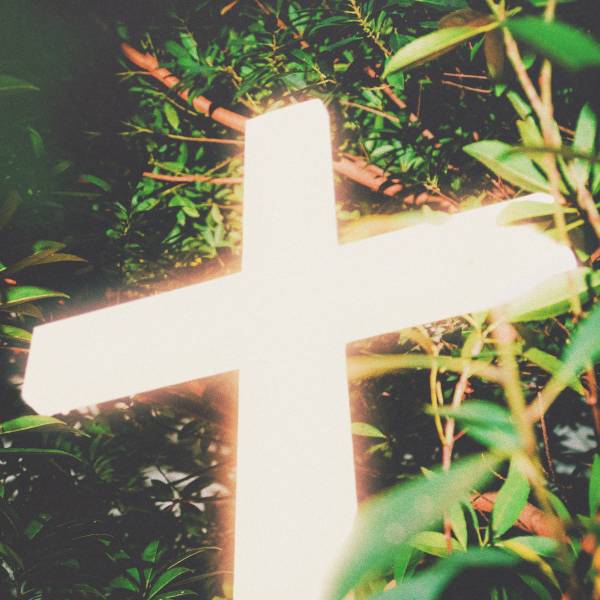 When I Look To The Cross