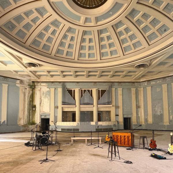 Dying To Be Different: Stripped